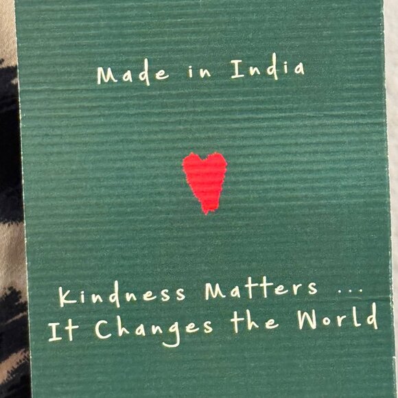 Live 4 Truth Womens Pants Sz L Polyester Palazzo Pants Animal Print. NWT - Picture 3 of 12